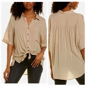 SPLENDID sz M Tan Short Sleeve Tie Front Button Down Top oversized hi-low